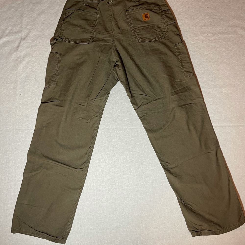 1 Pair of Carhartt Cargo Pants Tag 38X34 Actual 38X32 Green Olive Color